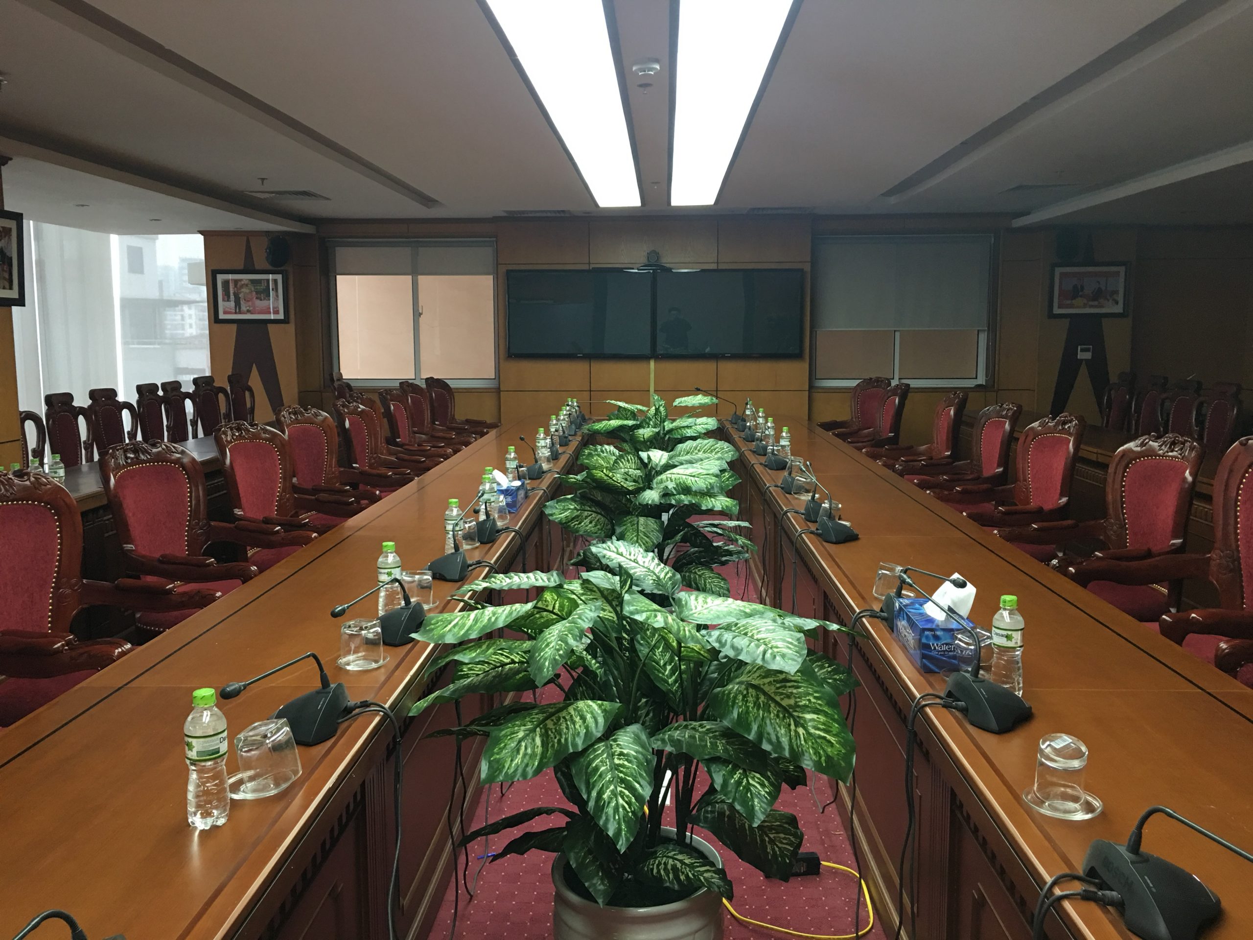 Thiết bị phòng họp trực tuyến