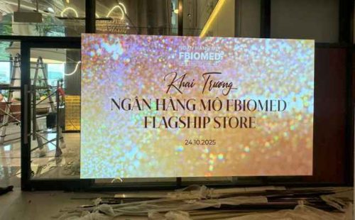 man-hinh-led-quang-cao-trong-nha-2