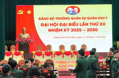 man-hinh-led-quang-cao-trong-nha-4