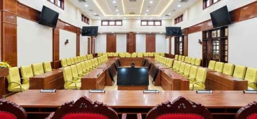 bao-gia-thiet-bi-phong-hop-30-40-nguoi-5