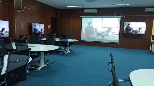 mô hình phòng họp trực tuyến