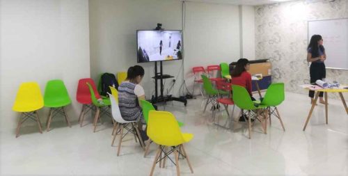 mua-sam-tivi-phuc-vu-giang-day-2